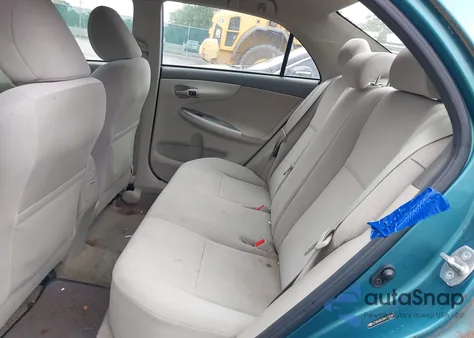 2010 Toyota Corolla Le z USA, uszkodzony, nr VIN JTDBU4EE8A9113989